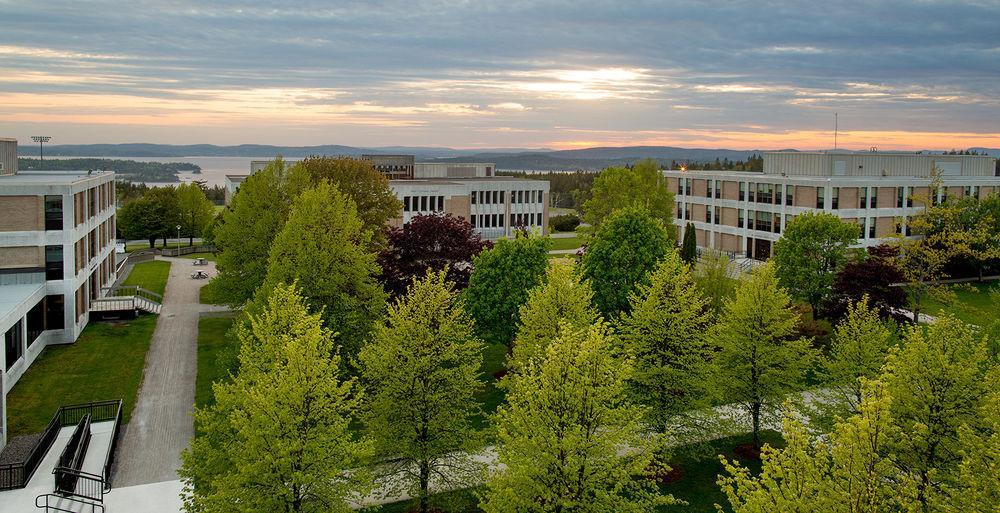 Unb Saint John Summer Hotel Exteriér fotografie